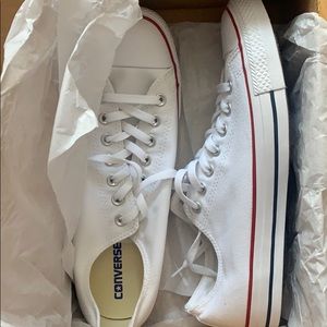 Converse classic Chuck Taylor size 10.5 - White